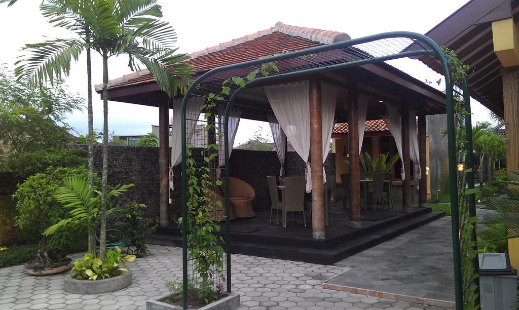 Ndalem Bantul Gandok Exterior foto